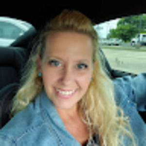 Meet your Posher, Caroline